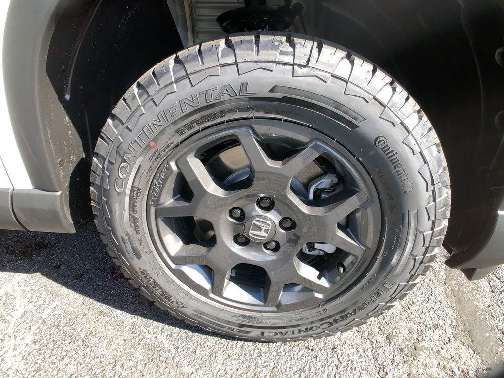 new 2025 Honda Pilot car, priced at $46,759