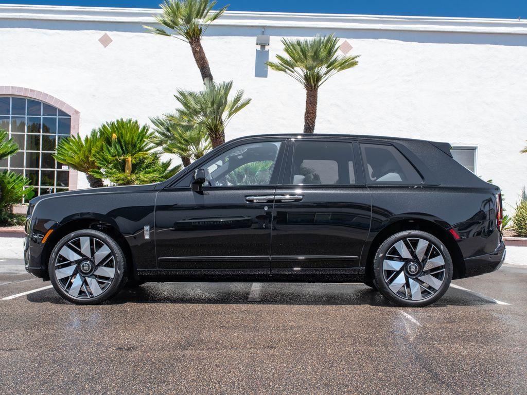 new 2026 Rolls-Royce Cullinan car, priced at $508,450