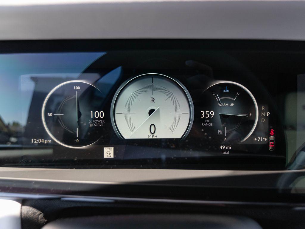 new 2026 Rolls-Royce Cullinan car, priced at $508,450