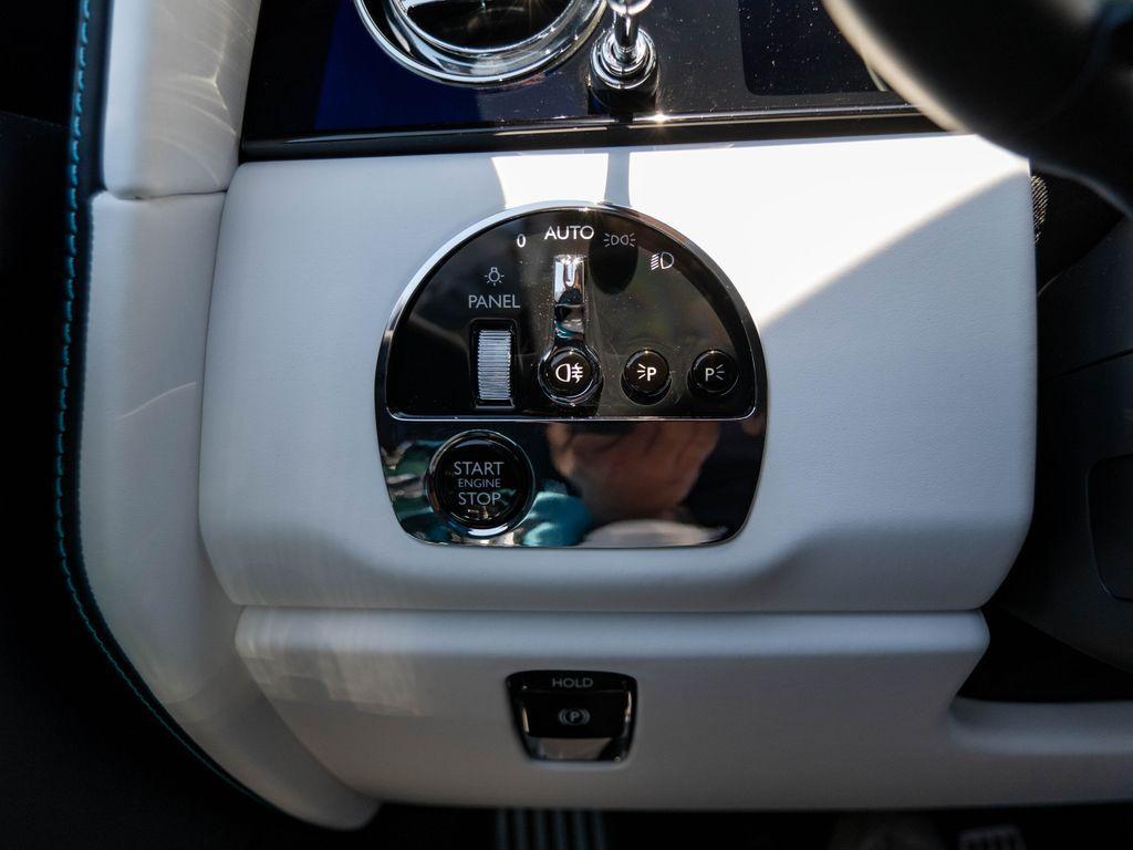 new 2026 Rolls-Royce Cullinan car, priced at $508,450