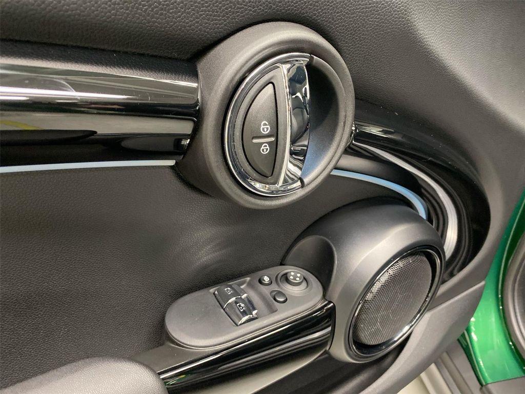 used 2024 MINI Hardtop car, priced at $27,898