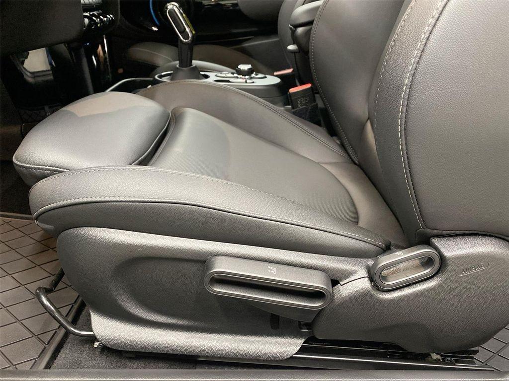 used 2024 MINI Hardtop car, priced at $27,898