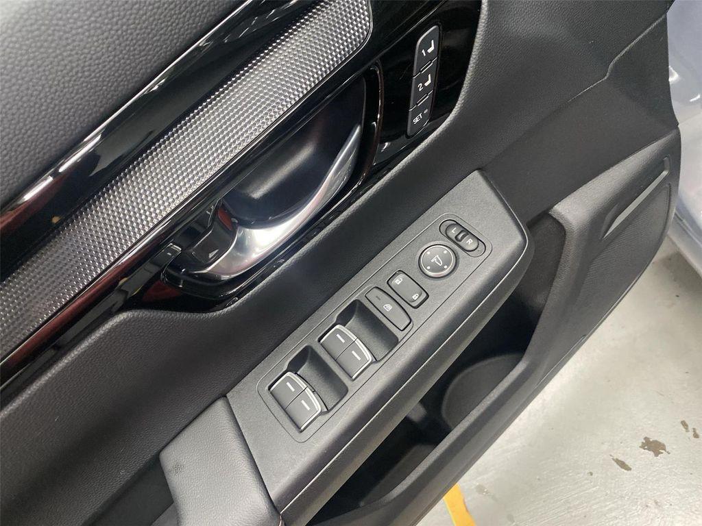 used 2024 Honda CR-V Hybrid car, priced at $38,189