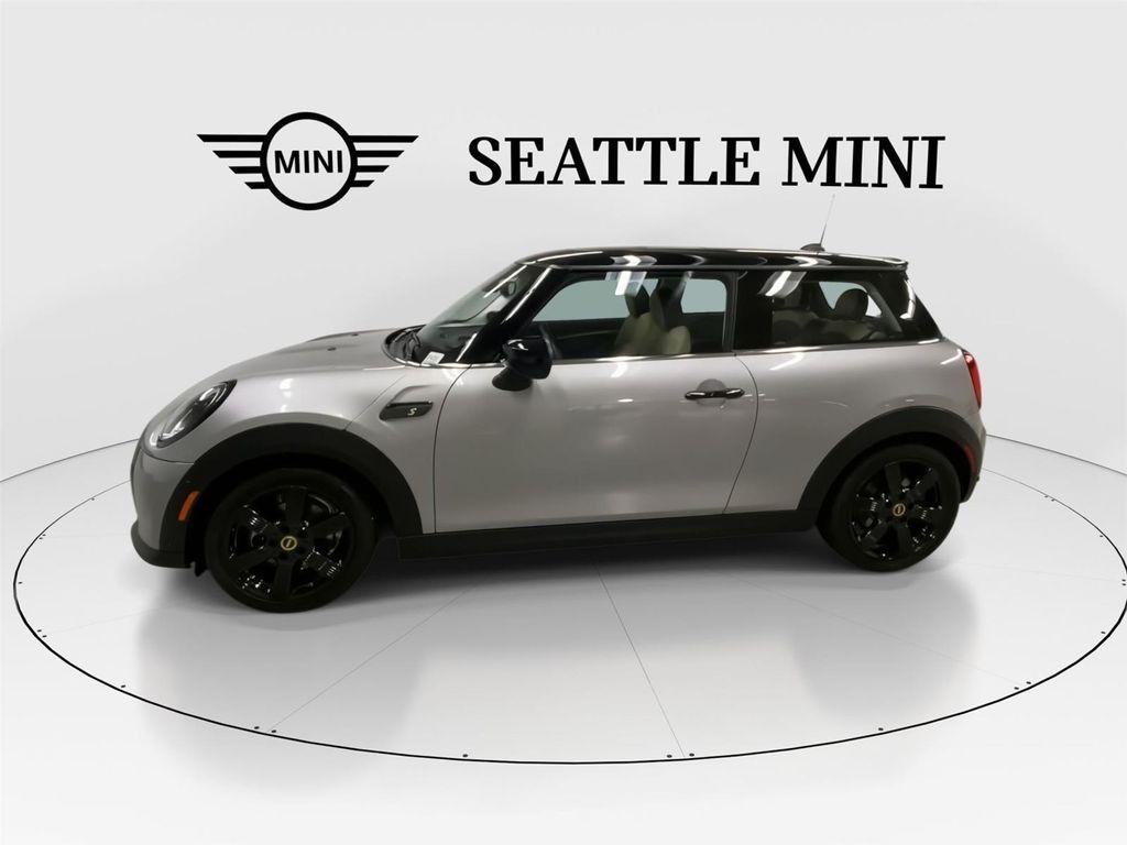 used 2024 MINI Hardtop car, priced at $24,989