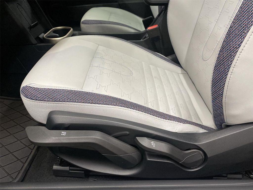 used 2025 MINI Hardtop car, priced at $31,898