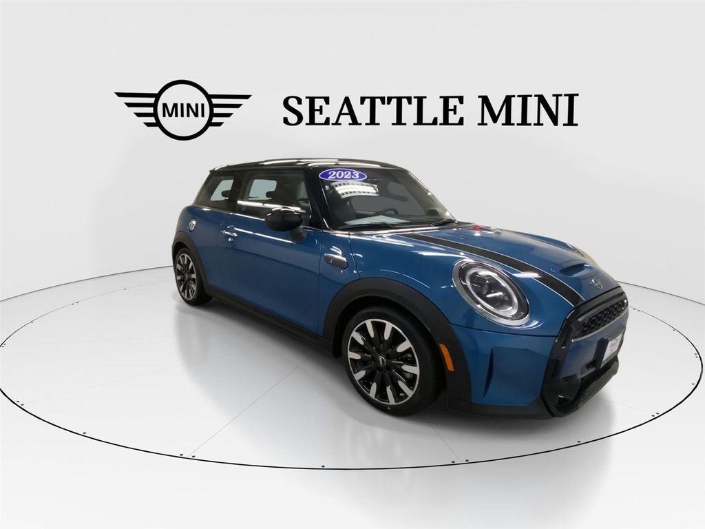 used 2023 MINI Hardtop car, priced at $27,789