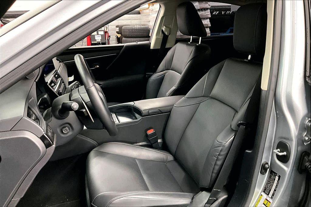 used 2024 Lexus ES 300h car, priced at $45,080