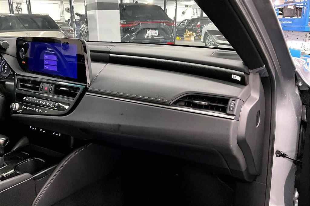 used 2024 Lexus ES 300h car, priced at $45,080
