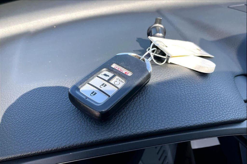 used 2019 Honda CR-V car, priced at $23,934