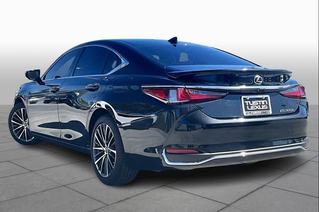 used 2024 Lexus ES 300h car, priced at $44,100