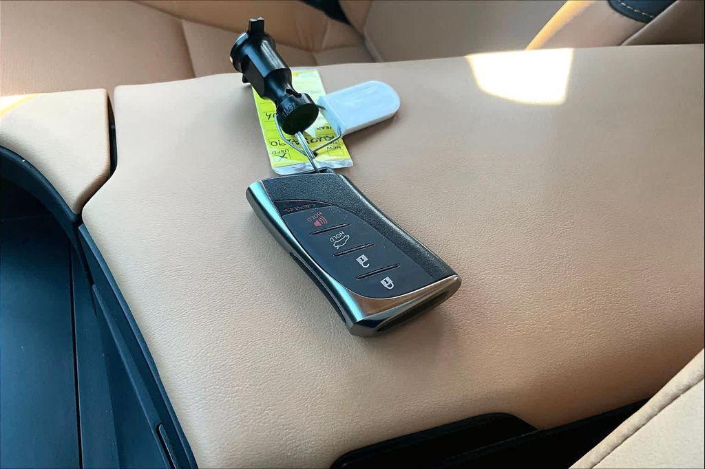 used 2024 Lexus ES 300h car, priced at $44,100