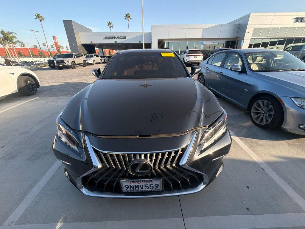 used 2024 Lexus ES 300h car, priced at $44,995