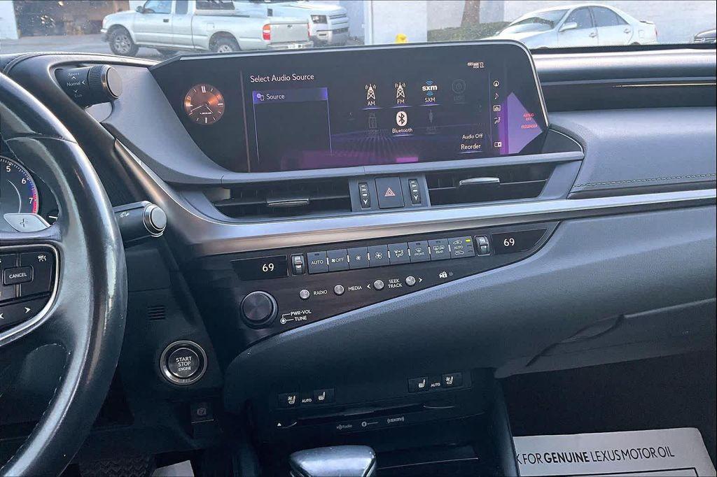 used 2019 Lexus ES 350 car, priced at $20,892