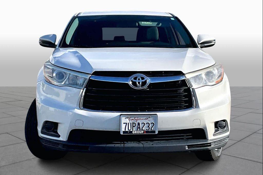 used 2016 Toyota Highlander car, priced at $15,200