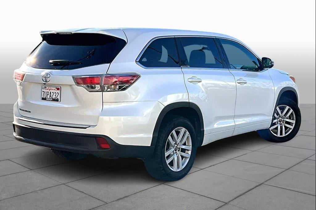 used 2016 Toyota Highlander car, priced at $15,200
