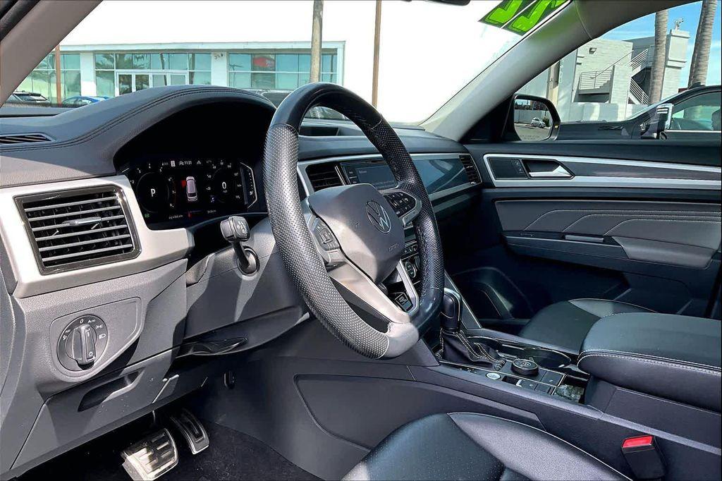 used 2022 Volkswagen Atlas car, priced at $30,400