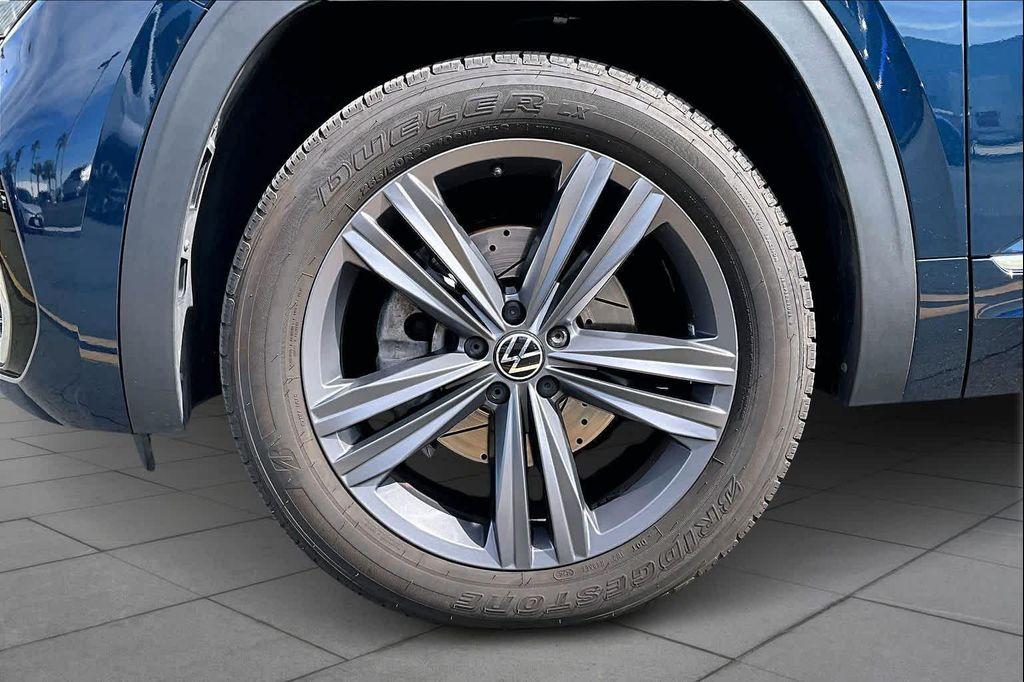 used 2022 Volkswagen Atlas car, priced at $30,400