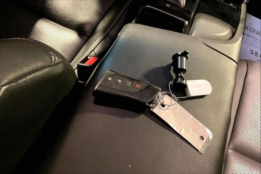 used 2019 Lexus ES 350 car, priced at $20,540