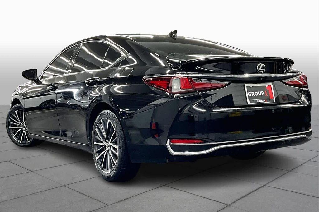 used 2025 Lexus ES 300h car, priced at $47,995