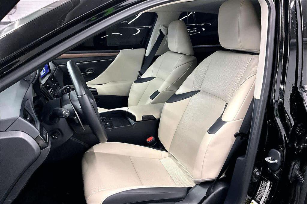 used 2025 Lexus ES 300h car, priced at $47,995