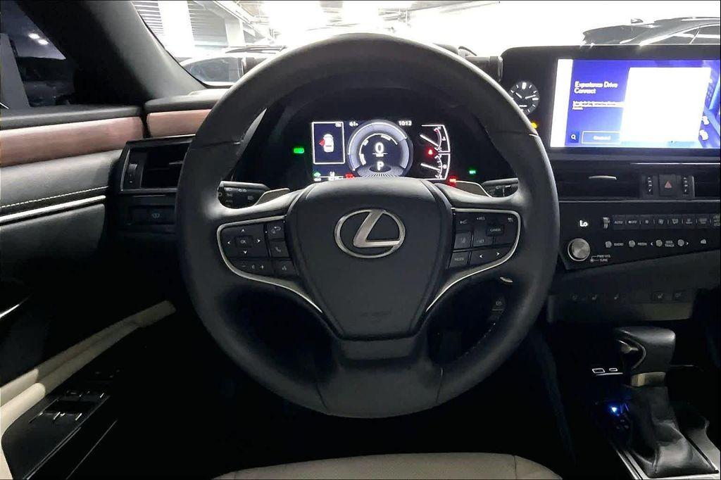 used 2025 Lexus ES 300h car, priced at $47,995