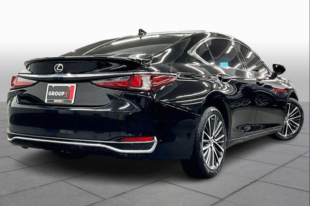 used 2025 Lexus ES 300h car, priced at $47,995