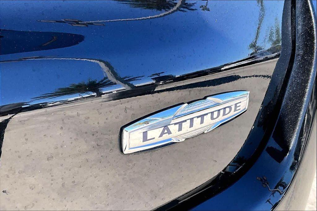 used 2018 Jeep Compass car, priced at $11,995