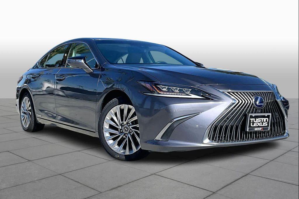 used 2020 Lexus ES 300h car, priced at $35,995