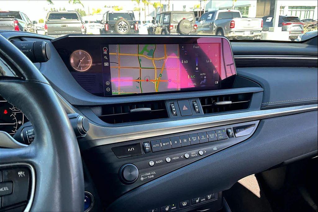 used 2020 Lexus ES 300h car, priced at $35,995
