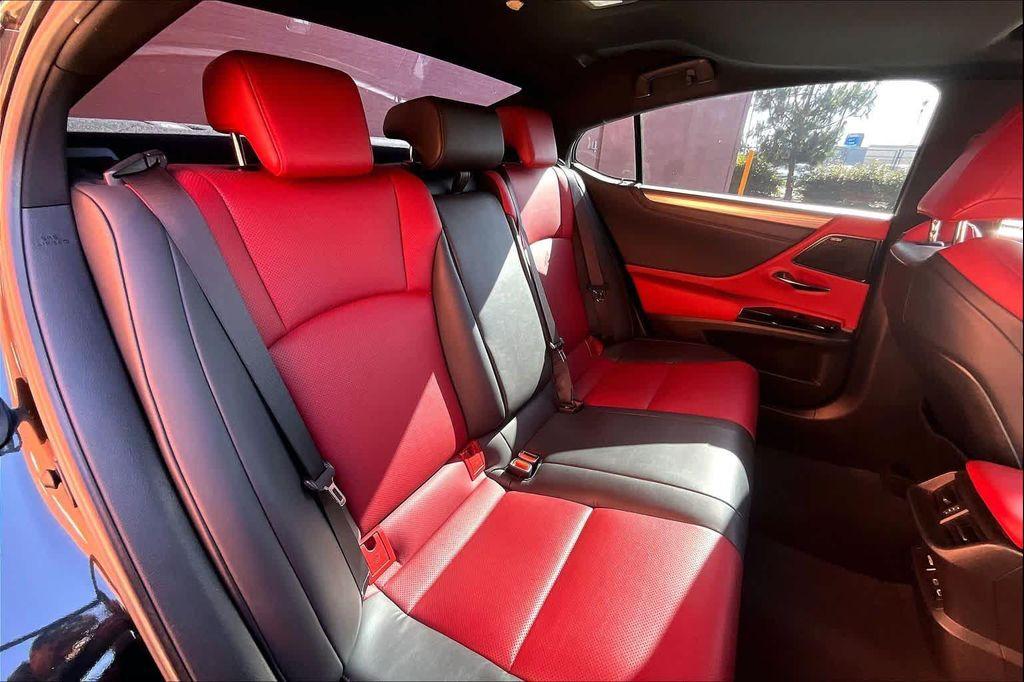used 2023 Lexus ES 300h car, priced at $38,880