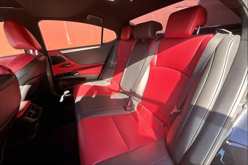used 2023 Lexus ES 300h car, priced at $38,880