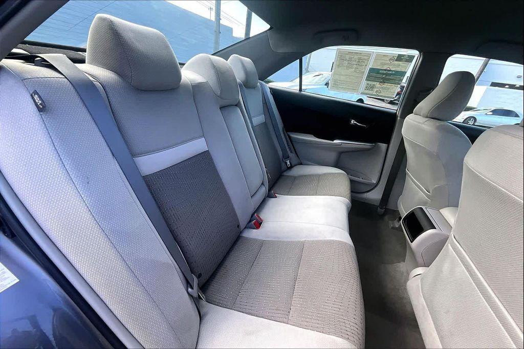 used 2014 Toyota Camry Hybrid car, priced at $11,800