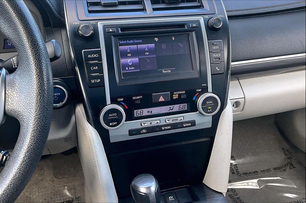 used 2014 Toyota Camry Hybrid car, priced at $11,800