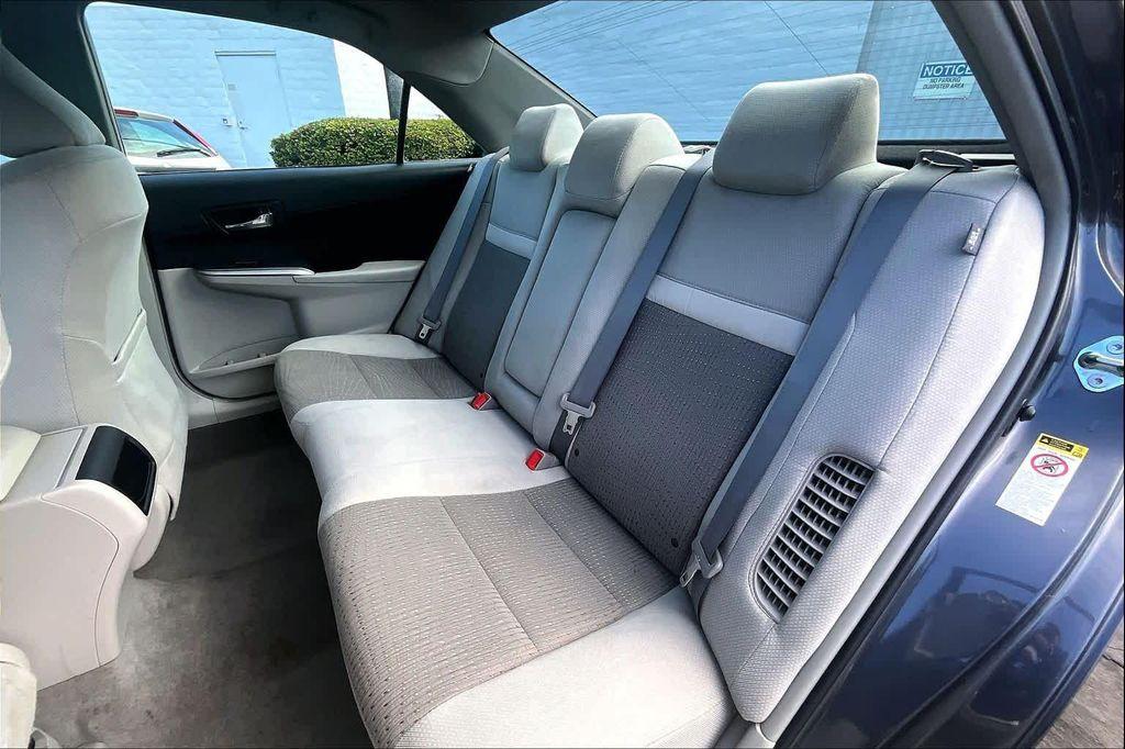 used 2014 Toyota Camry Hybrid car, priced at $11,800