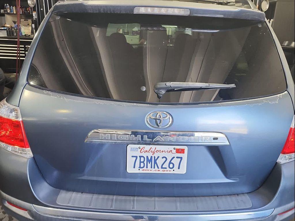 used 2013 Toyota Highlander car, priced at $24,080