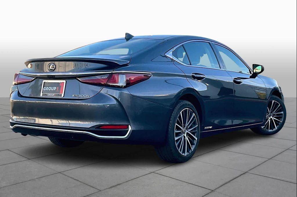 used 2022 Lexus ES 300h car, priced at $34,995