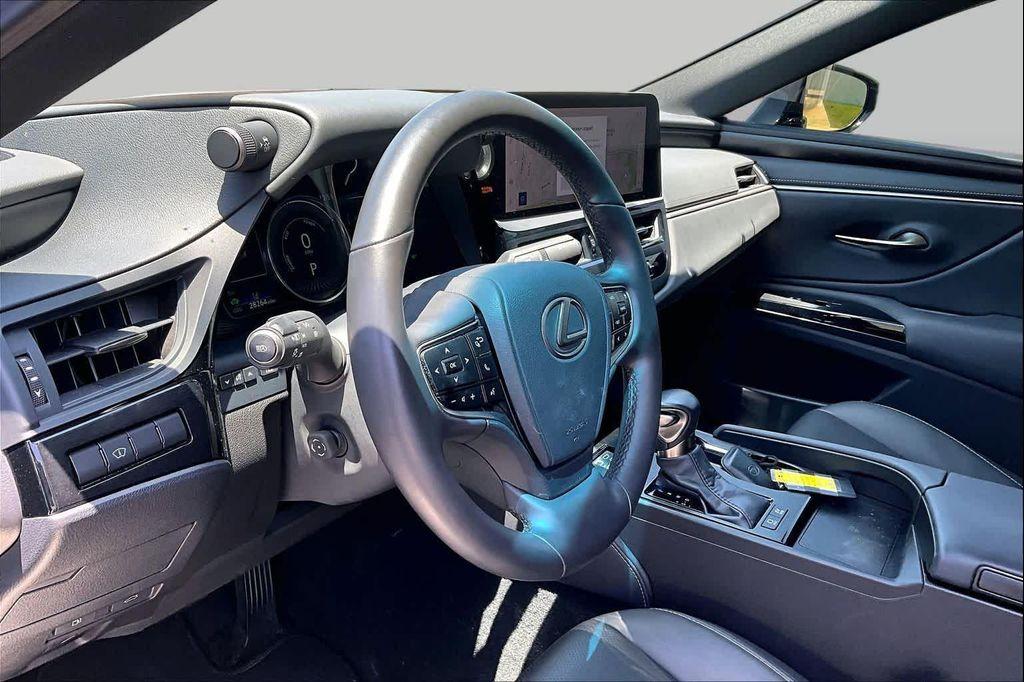 used 2025 Lexus ES 300h car, priced at $47,880