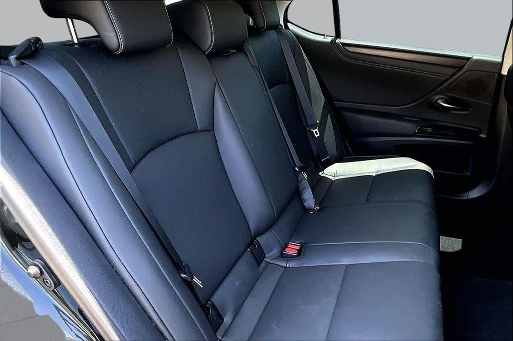 used 2025 Lexus ES 300h car, priced at $47,880