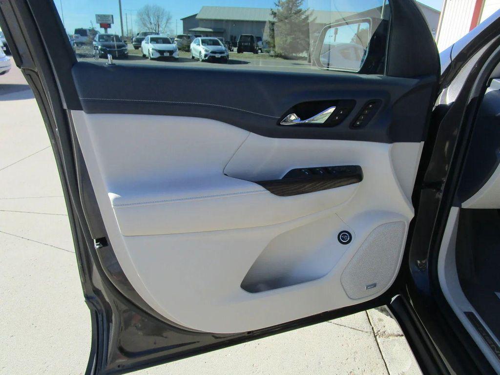 used 2020 GMC Acadia car, priced at $27,990