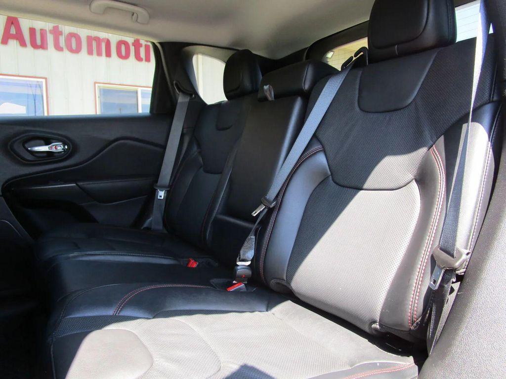 used 2021 Jeep Cherokee car, priced at $26,999