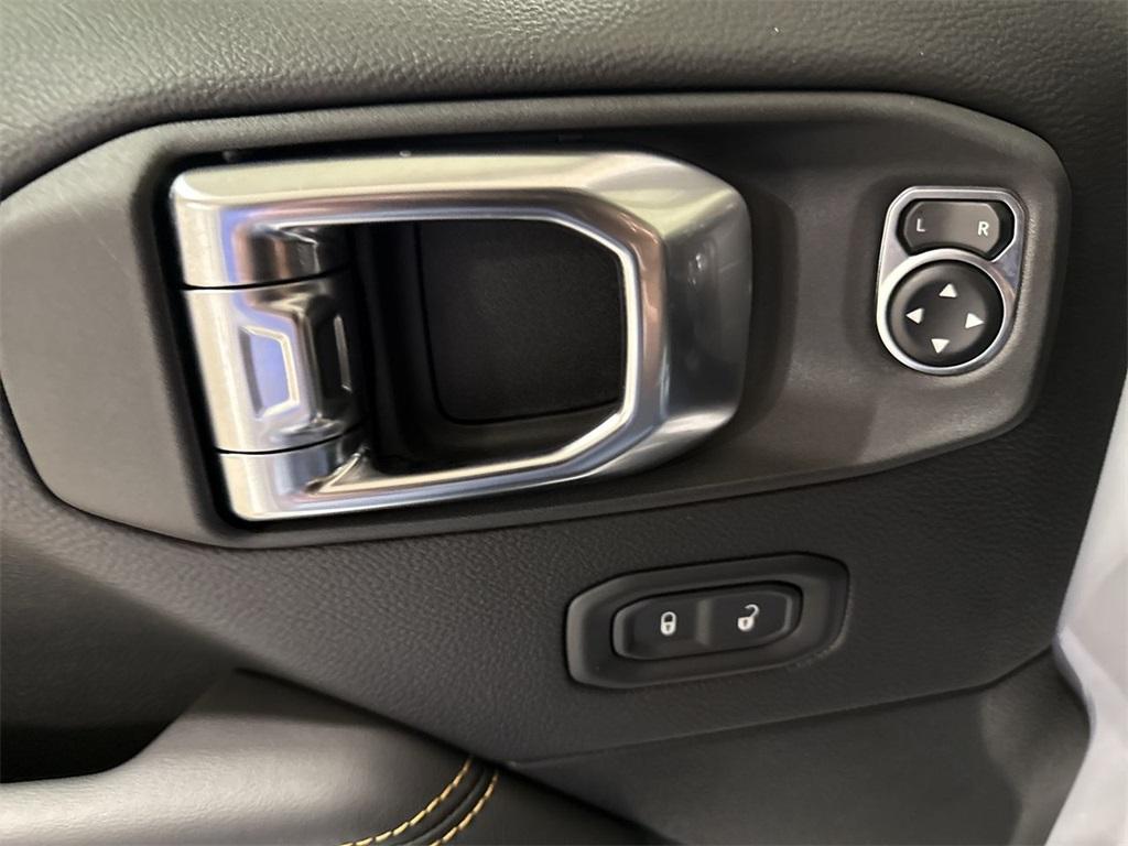 new 2025 Jeep Wrangler car, priced at $94,854