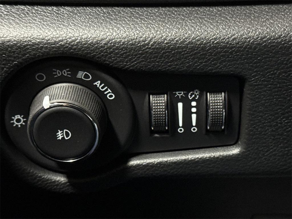 new 2026 Chrysler Pacifica car, priced at $42,838