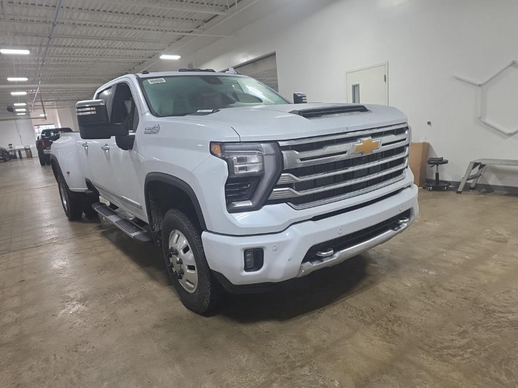 new 2026 Chevrolet Silverado 3500 car, priced at $88,040