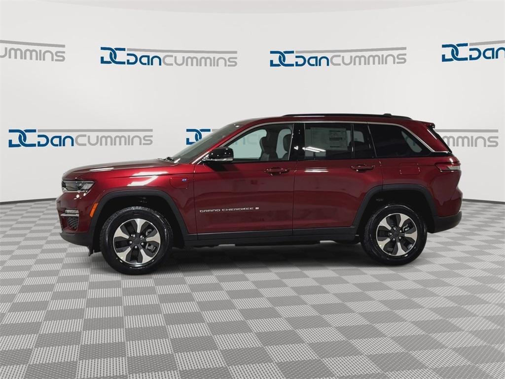 new 2025 Jeep Grand Cherokee 4xe car, priced at $54,612
