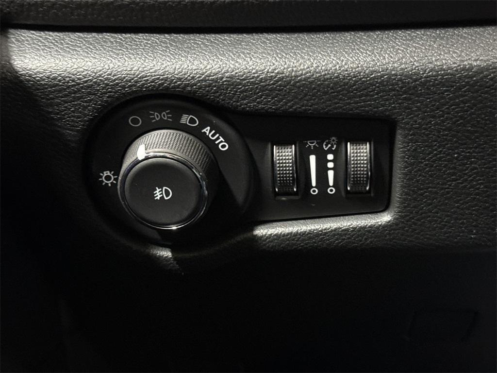 new 2026 Chrysler Pacifica car, priced at $42,438