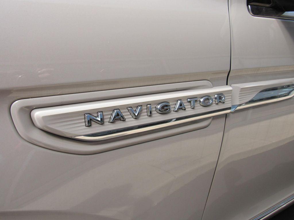 used 2024 Lincoln Navigator car, priced at $74,094
