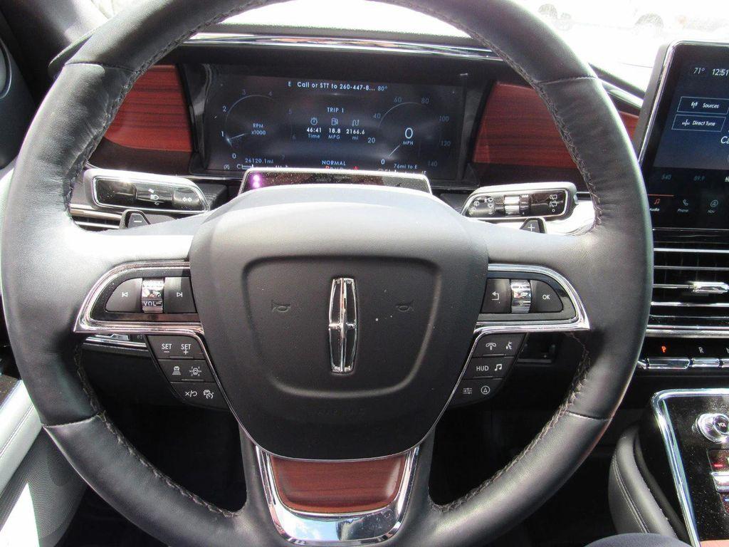 used 2024 Lincoln Navigator car, priced at $81,895
