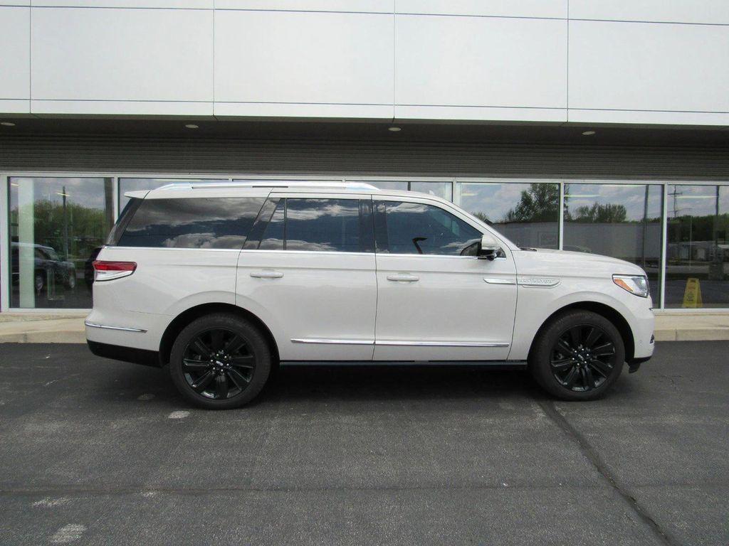 used 2024 Lincoln Navigator car, priced at $81,895