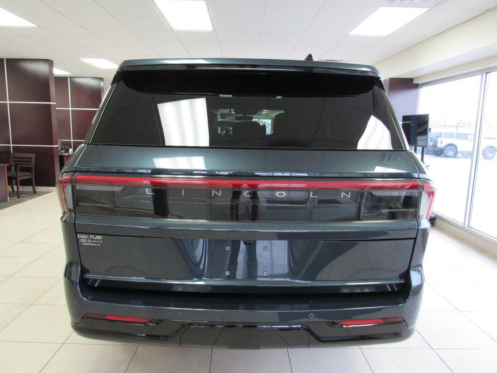 new 2026 Lincoln Navigator car, priced at $112,585