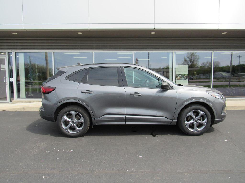 used 2023 Ford Escape car, priced at $26,094